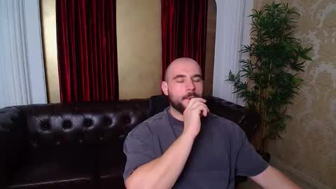 Snapshot of adamjameson chatting on 16, 12, 2025 AdamJameson online show from 16, 12, 2025