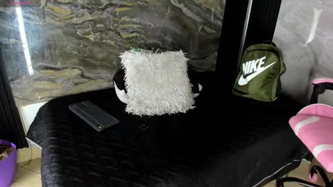 adamparker_ online show from 25, 2, 2025