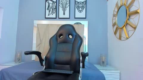 Snapshot of adams_bobby chatting on 17, 11, 2025 Adams Bobby online show from 17, 11, 2025