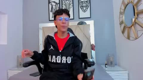 Snapshot of adams_bobby chatting on 27, 11, 2025 Adams Bobby online show from 27, 11, 2025