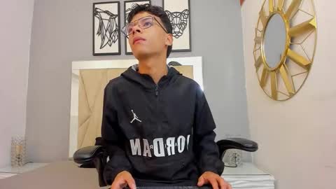 Snapshot of adams_bobby chatting on 2, 2, 2026 Adams Bobby online show from 2, 2, 2026