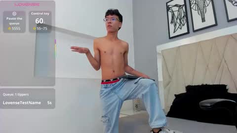 Snapshot of adams_bobby chatting on 4, 2, 2026 Adams Bobby online show from 4, 2, 2026