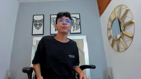 Snapshot of adams_bobby chatting on 7, 3, 2026 Adams Bobby online show from 7, 3, 2026