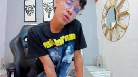 Snapshot of adams_bobby chatting on 20, 3, 2026 Adams Bobby online show from 20, 3, 2026