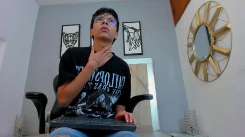 Snapshot of adams_bobby chatting on 23, 3, 2026 Adams Bobby online show from 23, 3, 2026