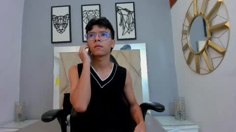 Snapshot of adams_bobby chatting on 25, 3, 2026 Adams Bobby online show from 25, 3, 2026