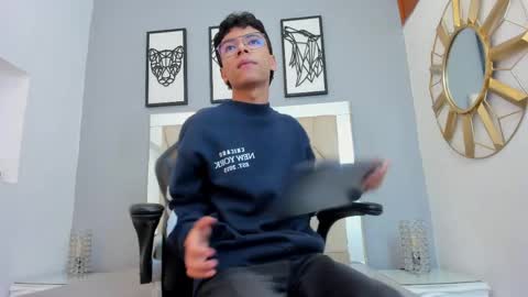 Snapshot of adams_bobby chatting on 9, 4, 2026 Adams Bobby online show from 9, 4, 2026