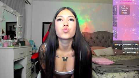 Snapshot of adams_mia chatting on 21, 12, 2024 adams_mia online show from 21, 12, 2024
