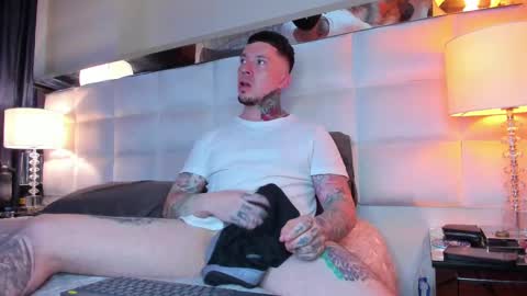 Snapshot of adamtatts chatting on 3, 10, 2025 Adam online show from 3, 10, 2025