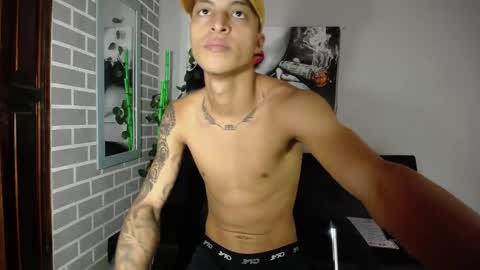 Snapshot of adan_connor chatting on 19, 12, 2025 adan_connor online show from 19, 12, 2025