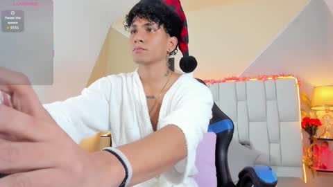 Adan Oriol online show from 3, 12, 2025