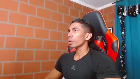 Adan Sin online show from 6, 12, 2024