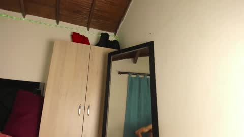   online show from 23, 2, 2025