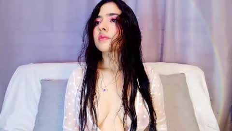  Adara Johnson  online show from 22, 10, 2025