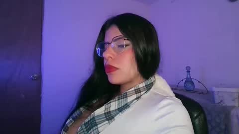 Snapshot of adararouse1 chatting on 18, 12, 2025 Adara online show from 18, 12, 2025