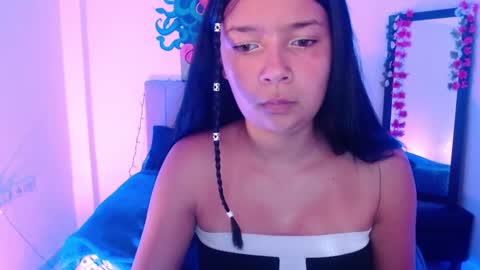 Snapshot of adarha_beaumont chatting on 8, 1, 2025 adarha_beaumont online show from 8, 1, 2025
