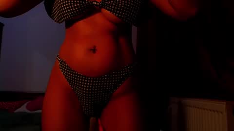 amy        online show from 14, 12, 2024