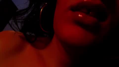 amy        online show from 22, 1, 2025