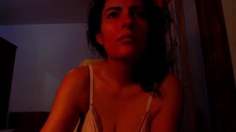 amy        online show from 19, 10, 2025