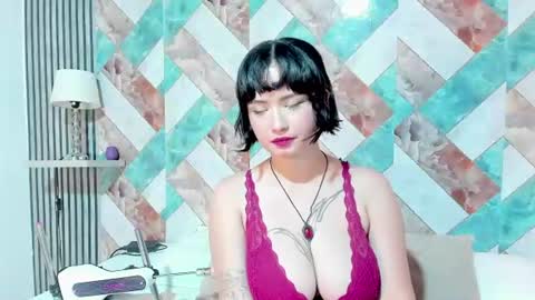 addison_avery online show from 18, 6, 2026
