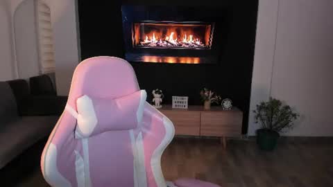 Snapshot of adela_parker chatting on 25, 7, 2026 Adela Parker online show from 25, 7, 2026