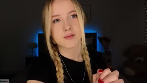 Snapshot of adele_armas chatting on 15, 2, 2026 Adele online show from 15, 2, 2026