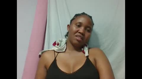 Snapshot of adelealy chatting on 20, 10, 2025 adelealy online show from 20, 10, 2025