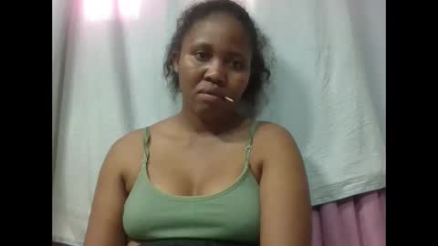 Snapshot of adelealy chatting on 18, 11, 2025 adelealy online show from 18, 11, 2025