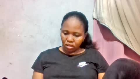 Snapshot of adelealy chatting on 16, 6, 2026 adelealy online show from 16, 6, 2026