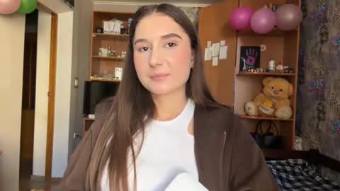 Poly online show from 5, 3, 2026