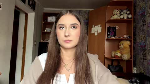 Poly online show from 8, 4, 2026