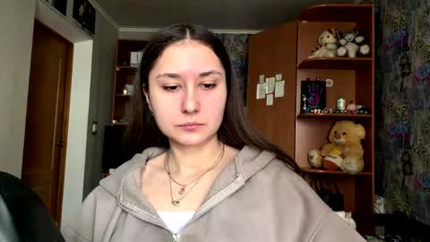 Poly online show from 18, 4, 2026