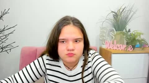 adelecruzz online show from 2, 2, 2025