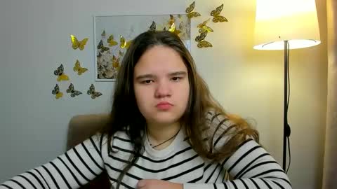 adelecruzz online show from 16, 2, 2025