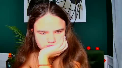 adelecruzz online show from 31, 10, 2025