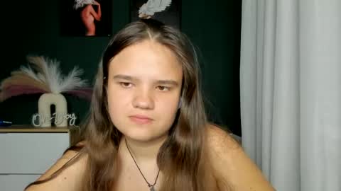 adelecruzz online show from 14, 6, 2026