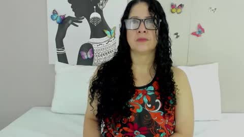 Snapshot of adelesmithh chatting on 29, 11, 2025 Adele Smithh online show from 29, 11, 2025