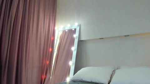 Adelina bliss online show from 15, 4, 2026