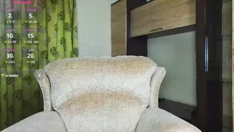Snapshot of adelina_cowell chatting on 10, 7, 2026 Adelina online show from 10, 7, 2026