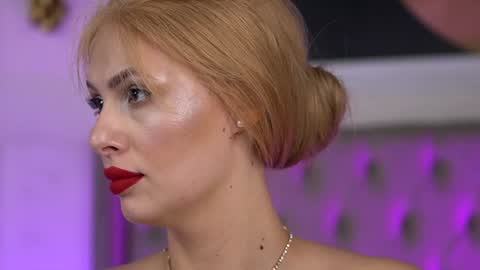 Snapshot of adelineking chatting on 13, 12, 2024 Ade online show from 13, 12, 2024