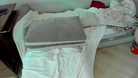 Snapshot of adelinemur chatting on 12, 2, 2025 Amy online show from 12, 2, 2025