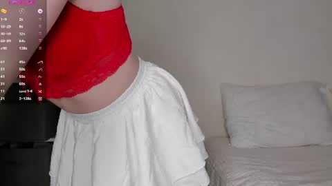adelins_peach online show from 24, 7, 2026