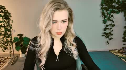 Adel online show from 18, 10, 2025