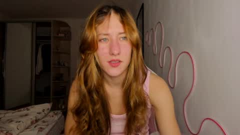 Snapshot of adellqueen chatting on 30, 5, 2026 Adell online show from 30, 5, 2026