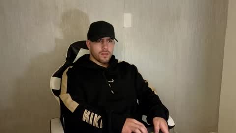 Ades online show from 10, 10, 2025