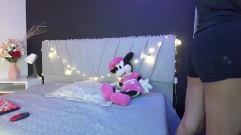 Snapshot of adharaharper chatting on 8, 4, 2026 Adhara online show from 8, 4, 2026