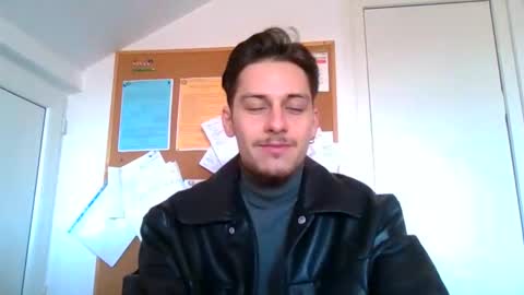 Snapshot of adi151943 chatting on 1, 4, 2026 JayHunter online show from 1, 4, 2026