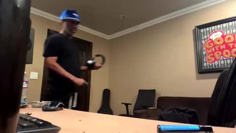 adick_ting online show from 29, 10, 2025