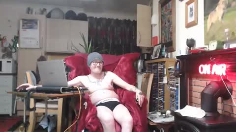 lizard keeper online show from 25, 12, 2024