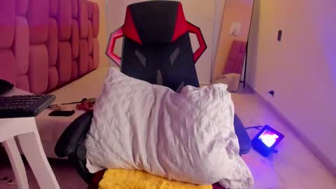 adonis_hot_xx online show from 4, 12, 2025